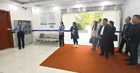 金山区举办2024年度人民监督员任期培训现场参观.png