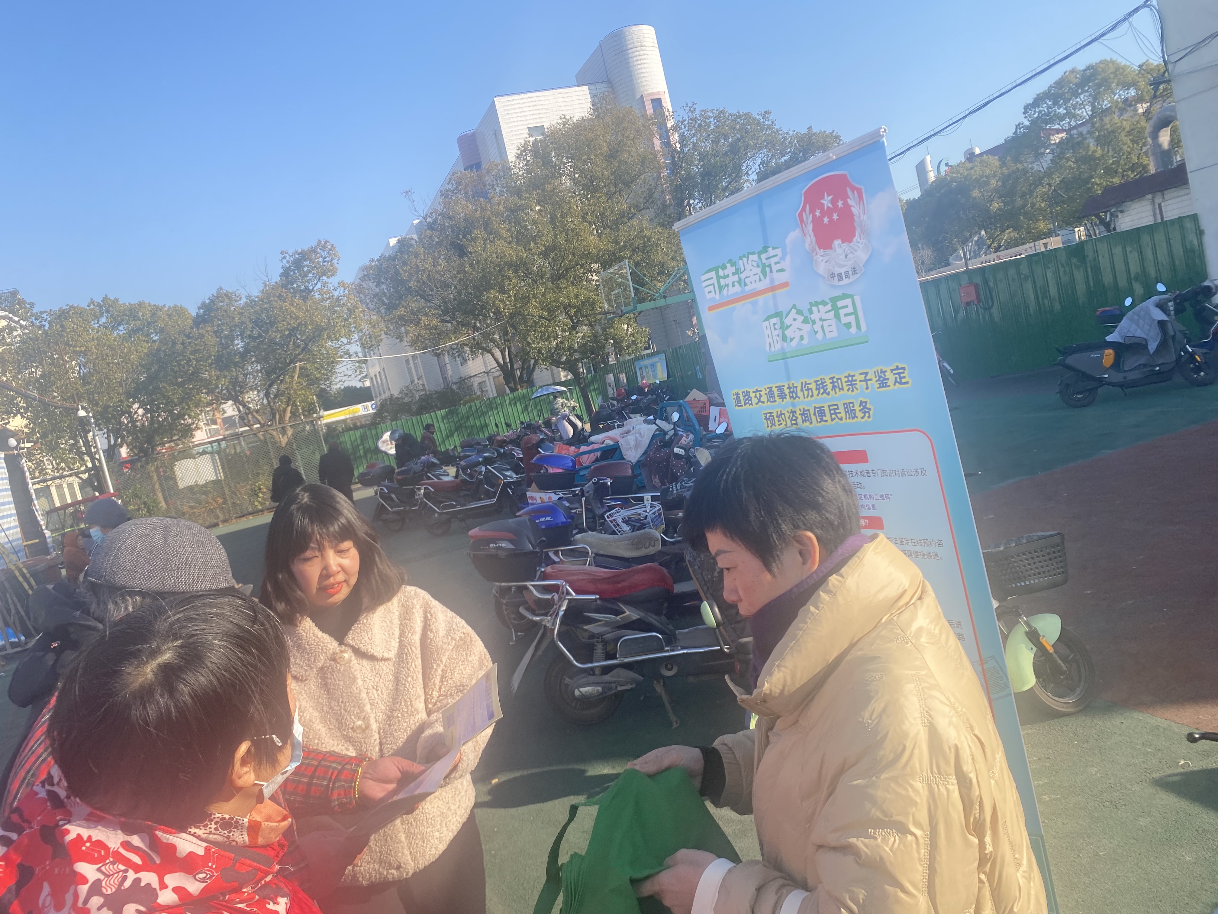 1845428849.jpg 1845428849.jpg