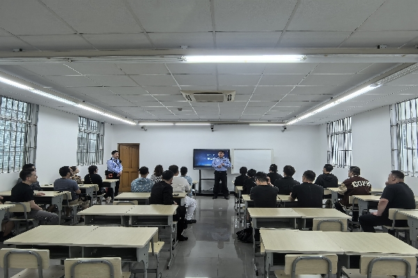 03161009qc6l.jpg