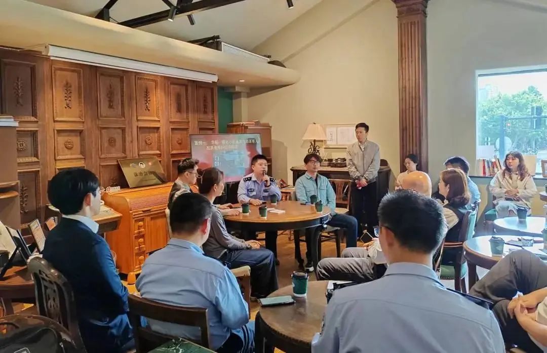 愚园路上的这场沙龙，他们分享了“见招拆招”的智慧…….jpg