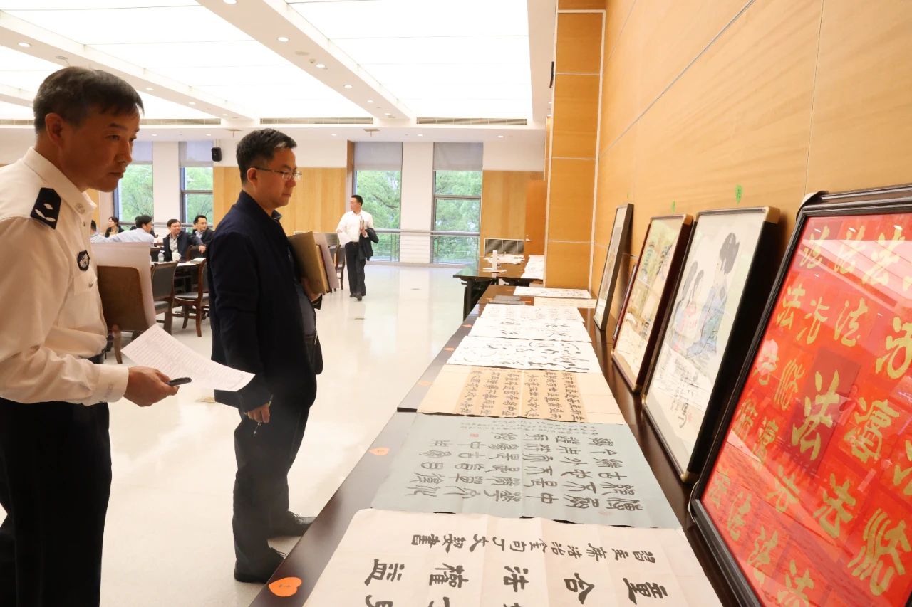 c23560f36c61634fd711334e980b5424.jpg c23560f36c61634fd711334e980b5424.jpg